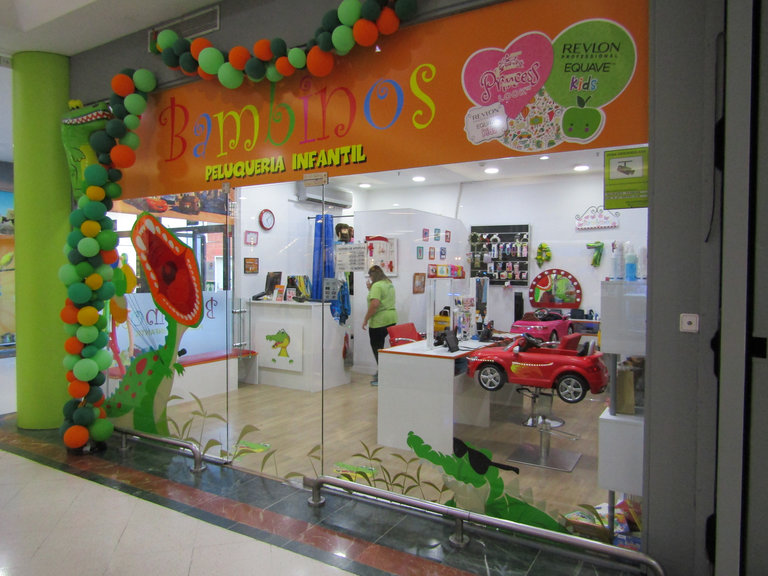 Bambinos peluqueria infantil frente